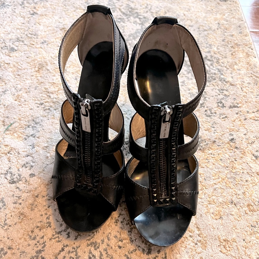 MICHAEL Michael Kors Blacks Heels  size 7.5